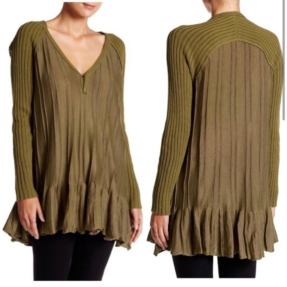 Free People Ribs & Ruffles sweater XS